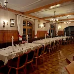 Restaurant Liesele Sonne 酒店 皮茨河谷圣莱昂哈德